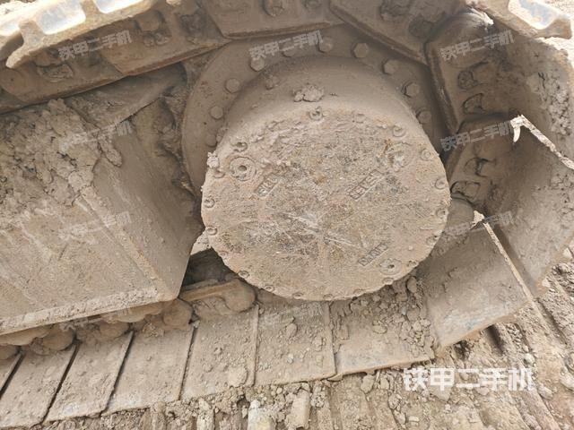 左驅(qū)動(dòng)輪(行走機(jī)構(gòu)) 左驅(qū)動(dòng)輪(行走機(jī)構(gòu))