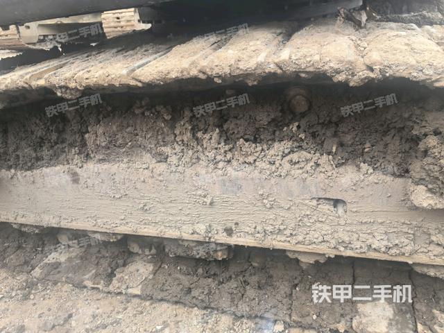 左侧行走马达盖板(行走机构) 左侧行走马达盖板(行走机构)