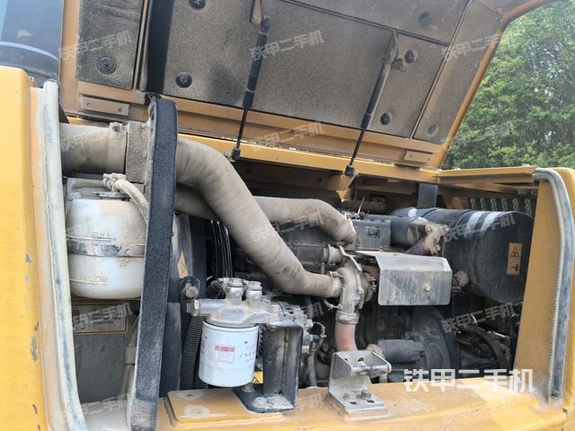 發(fā)動(dòng)機(jī)室(上車部件) 發(fā)動(dòng)機(jī)室(上車部件)
