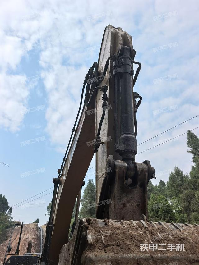 小臂整體右前（工作和回轉(zhuǎn)裝置）