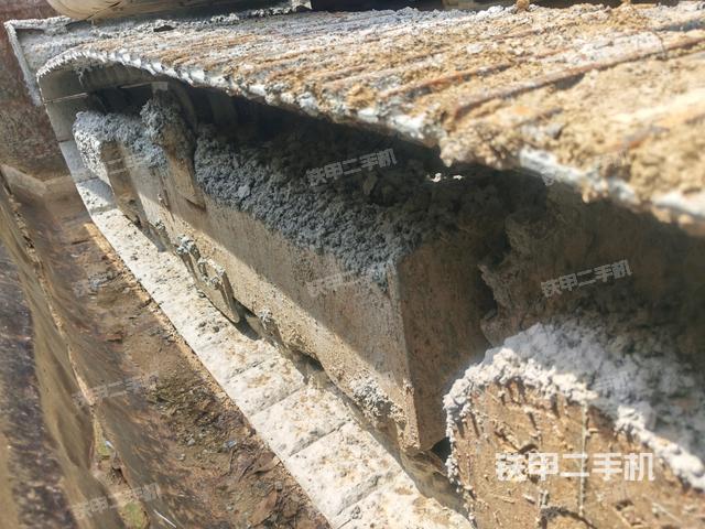 左側(cè)履帶整體?（行走機(jī)構(gòu)）