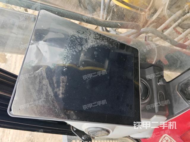 顯示屏?(駕駛室部分) 顯示屏?(駕駛室部分)
