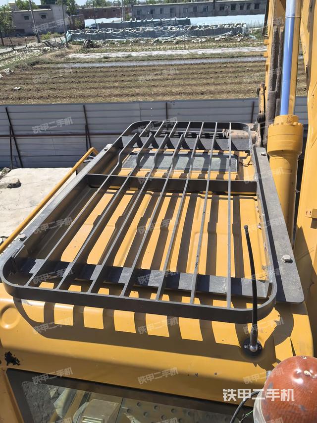 駕駛室頂部（整機(jī)外觀）