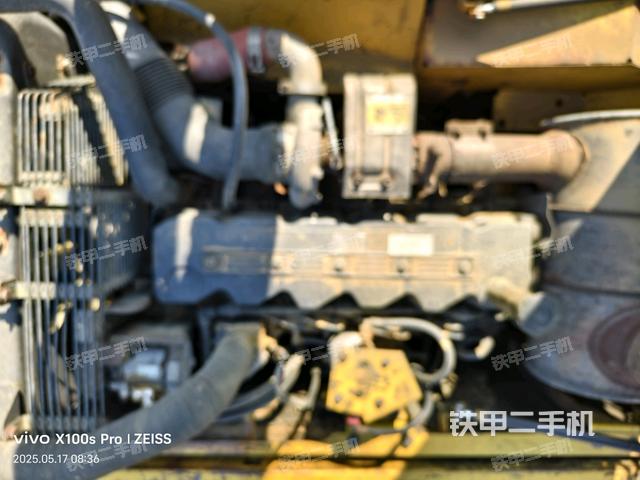 發(fā)動機整體俯視(整機外觀) 發(fā)動機整體俯視(整機外觀)