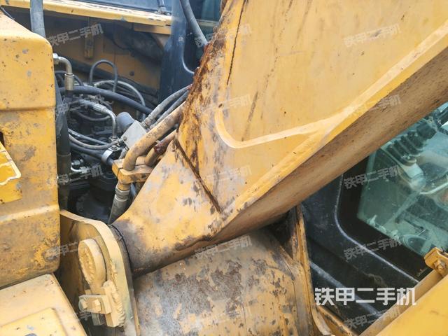 大臂根部?斜視(工作和回轉(zhuǎn)裝置) 大臂根部?斜視(工作和回轉(zhuǎn)裝置)
