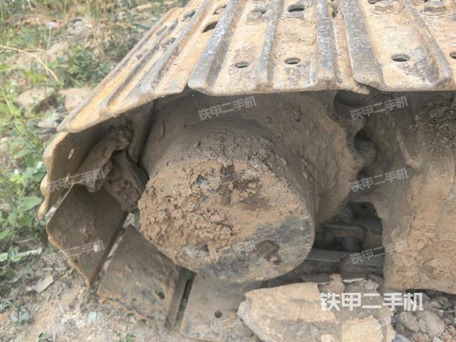 右导向轮(行走机构) 右导向轮(行走机构)