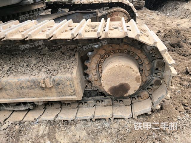 左导向轮(行走机构) 左导向轮(行走机构)