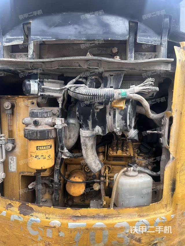 发动机整体俯视(整机外观) 发动机整体俯视(整机外观)