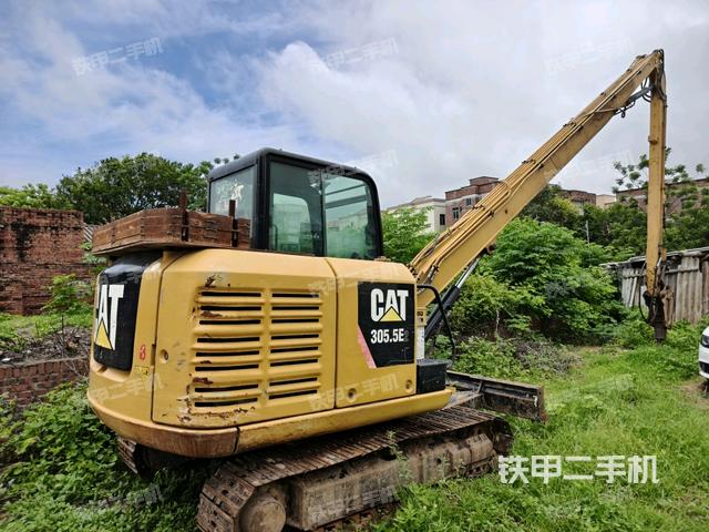 右后45(整機(jī)外觀) 右后45(整機(jī)外觀)