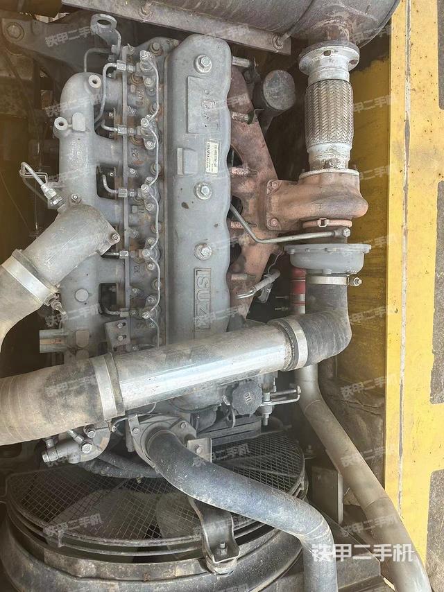 發(fā)動(dòng)機(jī)整體俯視（整機(jī)外觀）