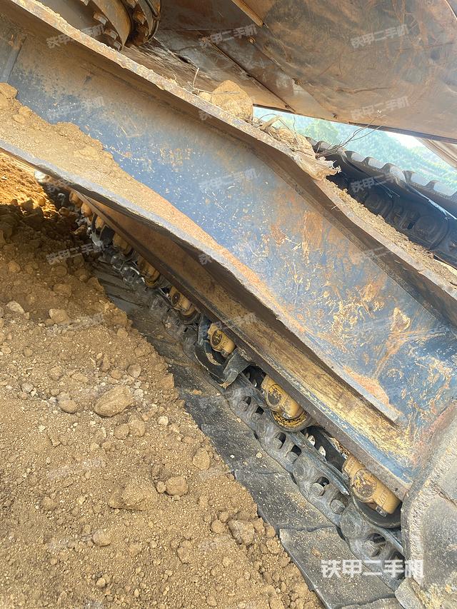 單側(cè)履帶整體（整機(jī)外觀）