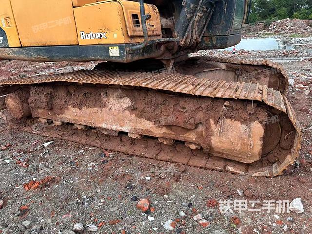 單側(cè)履帶整體（整機(jī)外觀）