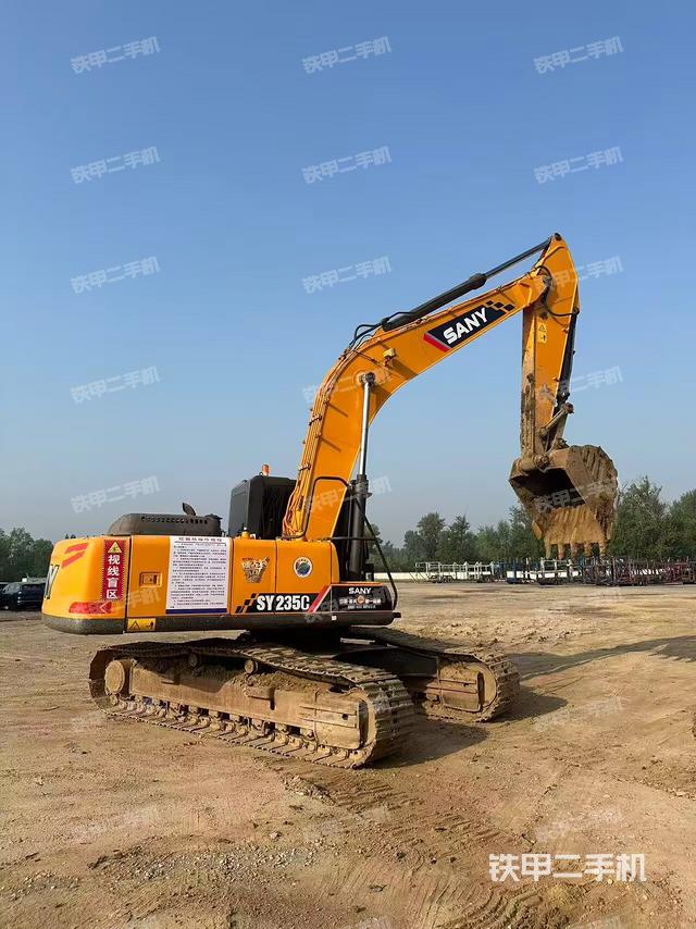 整機(jī)右后45°(整機(jī)外觀) 整機(jī)右后45°(整機(jī)外觀)