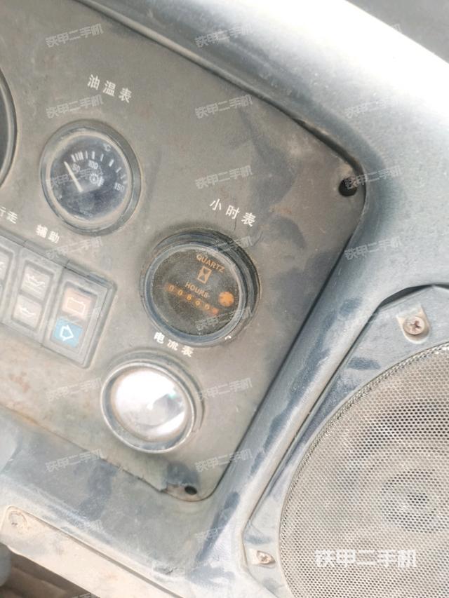 小时/里程表(驾驶室/操作室) 小时/里程表(驾驶室/操作室)