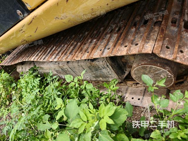 右側(cè)履帶整體?(行走機(jī)構(gòu)) 右側(cè)履帶整體?(行走機(jī)構(gòu))