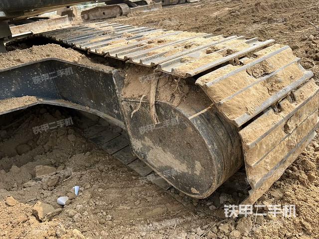 單側履帶整體(整機外觀) 單側履帶整體(整機外觀)