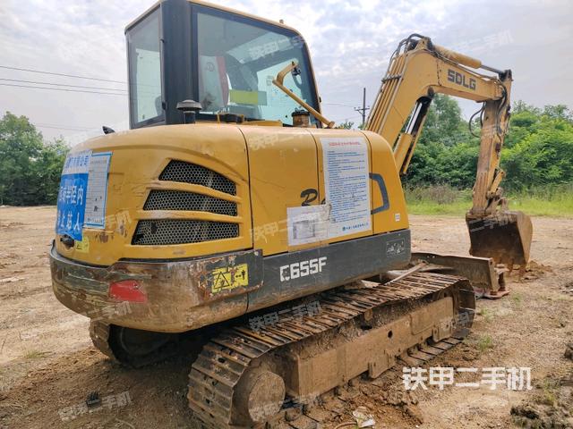 右后45(整機(jī)外觀) 右后45(整機(jī)外觀)