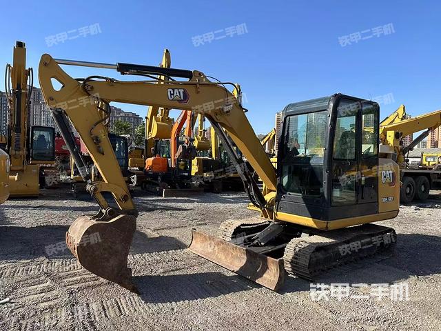 卡特彼勒CAT?305.5E2 小型液壓挖掘機(jī)