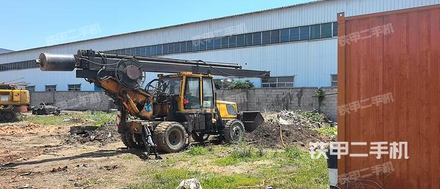 整機右側(cè)(設(shè)備外觀及核心部件) 整機右側(cè)(設(shè)備外觀及核心部件)