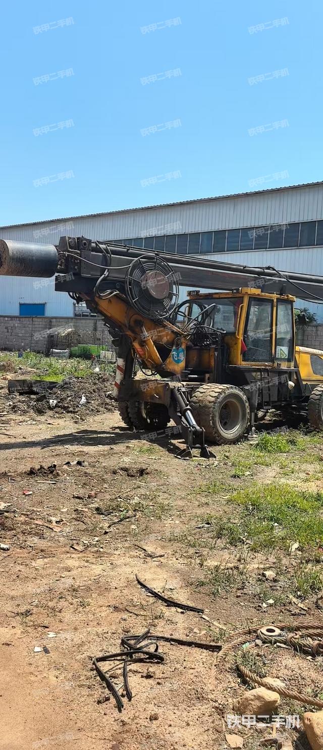 整機右后45°(設(shè)備外觀及核心部件) 整機右后45°(設(shè)備外觀及核心部件)