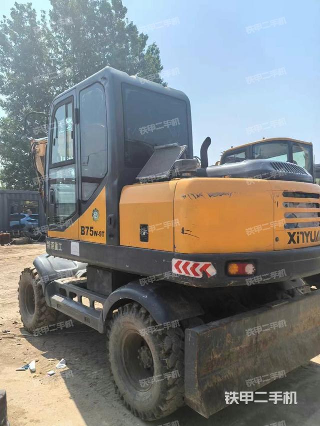 單側履帶整體（整機外觀）