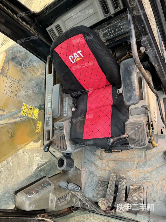 驾驶室整体（整机外观）