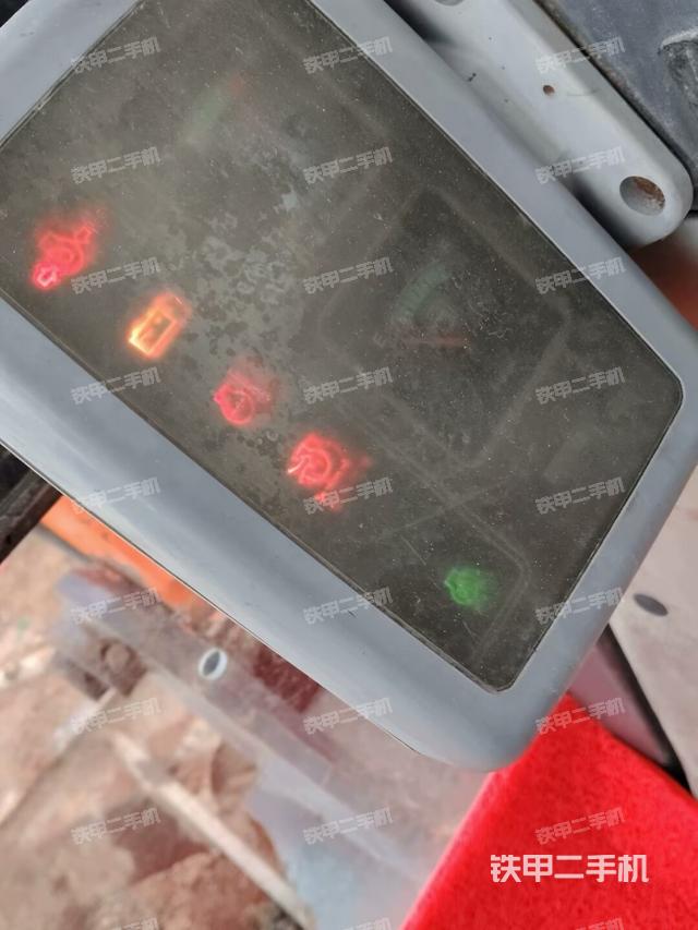 顯示屏?(駕駛室部分) 顯示屏?(駕駛室部分)
