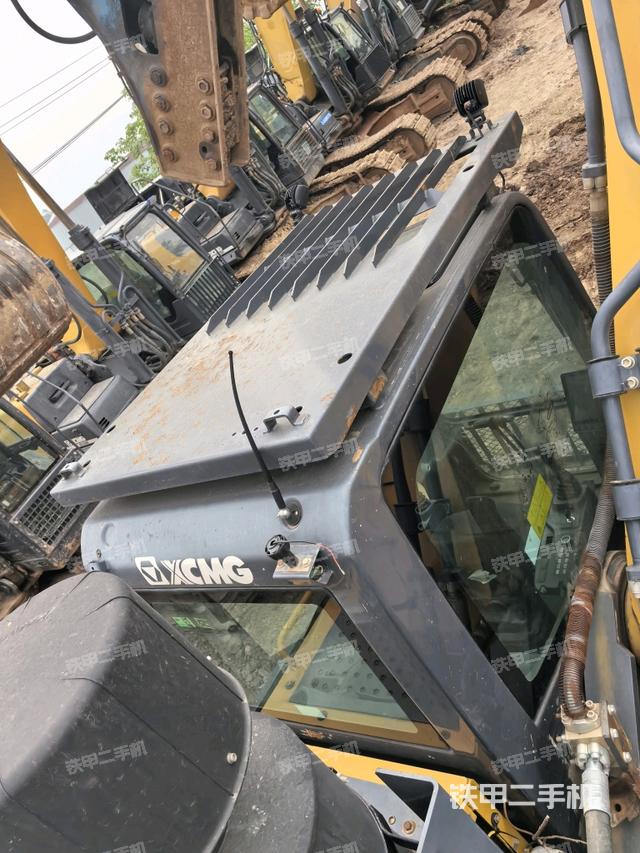 发动机室(上车部件) 发动机室(上车部件)