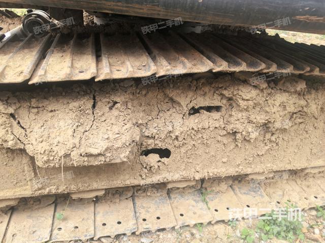 左側(cè)行走馬達(dá)蓋板（行走機(jī)構(gòu)）