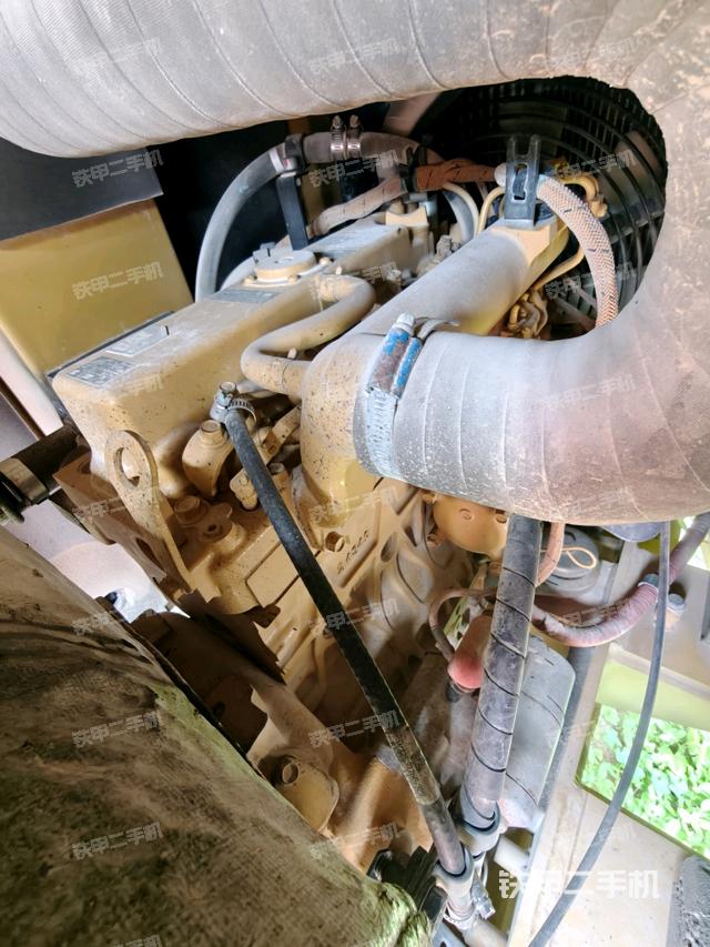 發(fā)動(dòng)機(jī)室(上車部件) 發(fā)動(dòng)機(jī)室(上車部件)
