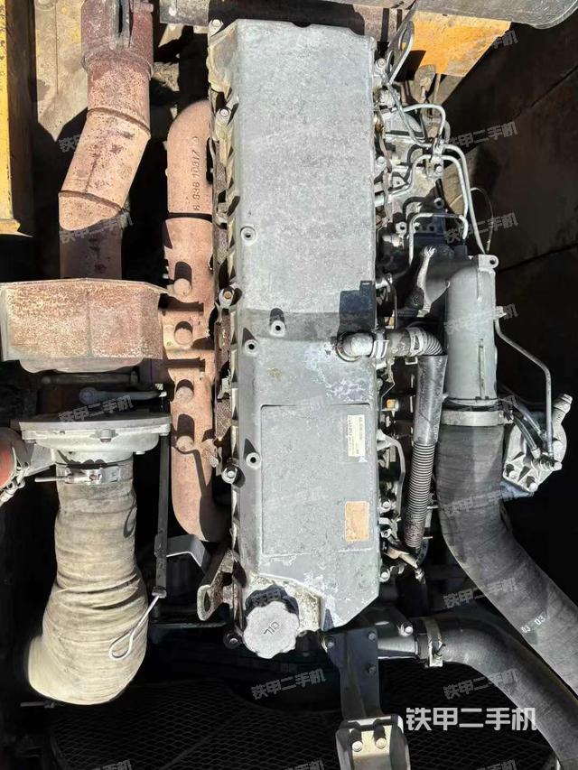 發(fā)動機(jī)整體俯視(整機(jī)外觀) 發(fā)動機(jī)整體俯視(整機(jī)外觀)