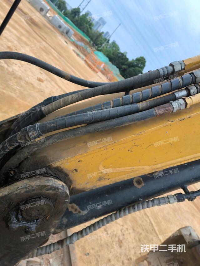 大臂整體?右側（工作和回轉裝置）