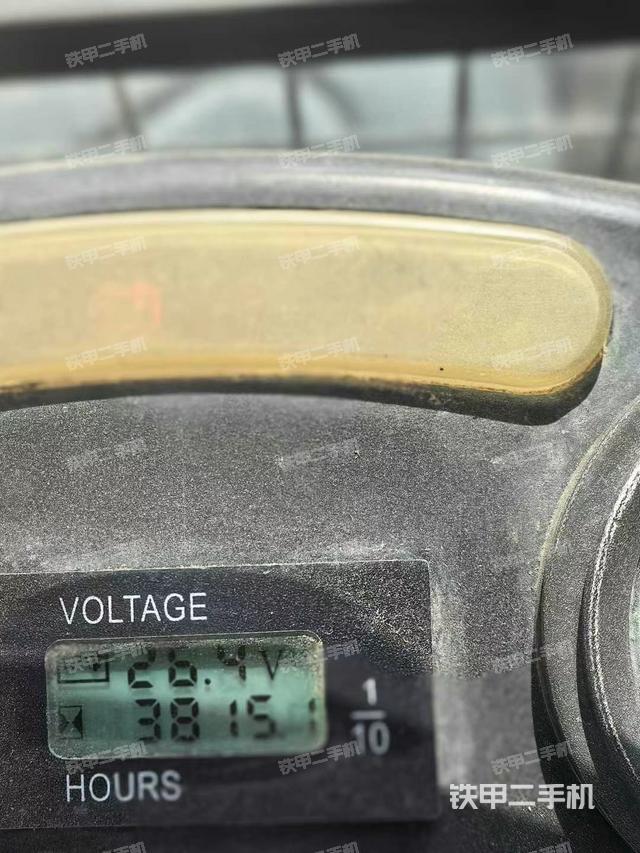 駕駛室整體（整機外觀）