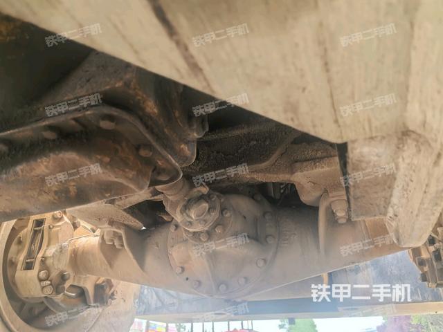 后驅(qū)動(dòng)橋(液壓/傳動(dòng)系統(tǒng)) 后驅(qū)動(dòng)橋(液壓/傳動(dòng)系統(tǒng))