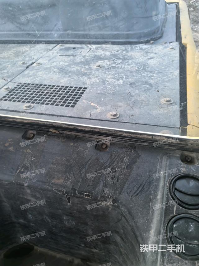 后窗玻璃角標(biāo)(駕駛室部分) 后窗玻璃角標(biāo)(駕駛室部分)