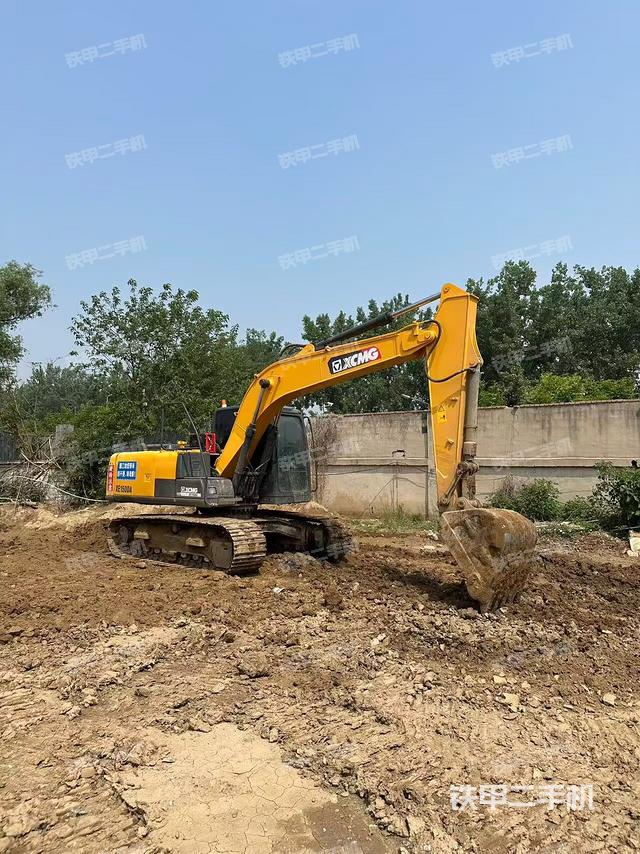 徐工XE150D挖掘機(jī)