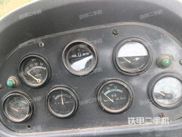 小時(shí)表里程數(shù)(駕駛室部分) 小時(shí)表里程數(shù)(駕駛室部分)