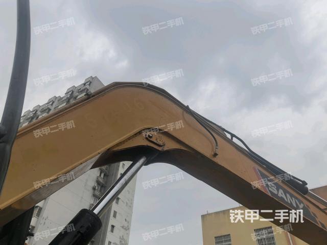 大臂整体 右侧(工作和回转装置) 大臂整体 右侧(工作和回转装置)