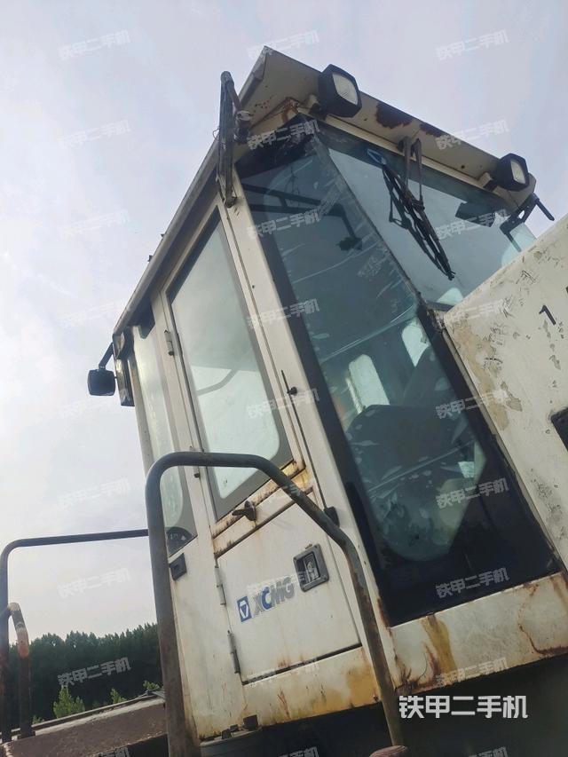 驾驶室顶部(驾驶室/操作室) 驾驶室顶部(驾驶室/操作室)