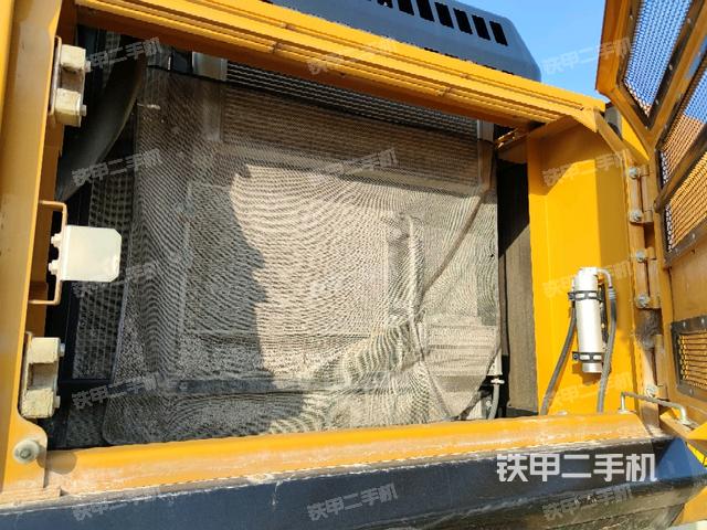 散熱器正面（大件艙室）