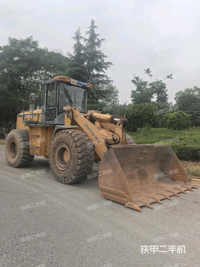 右前45°(整機(jī)外觀) 右前45°(整機(jī)外觀)