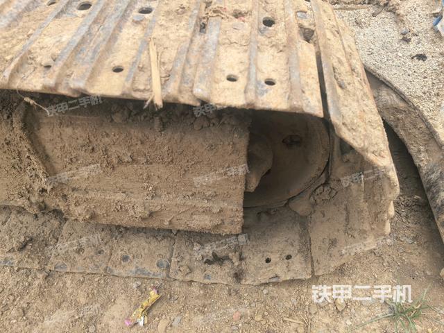 右驱动轮(行走机构) 右驱动轮(行走机构)