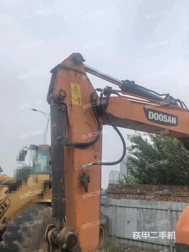 大臂整體?右側(cè)（工作和回轉(zhuǎn)裝置）