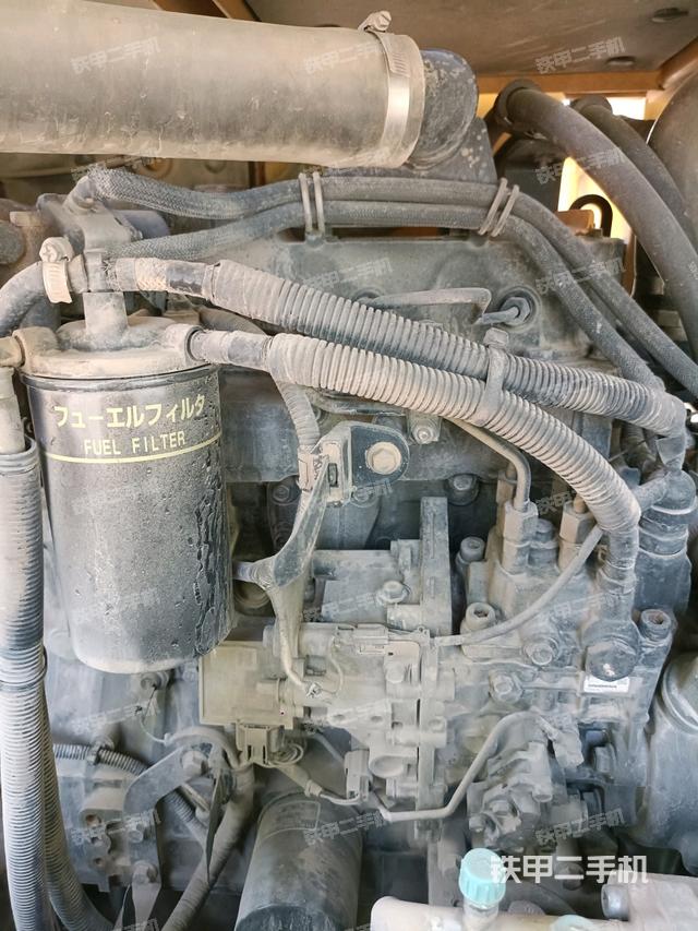 发动机室（上车部件）