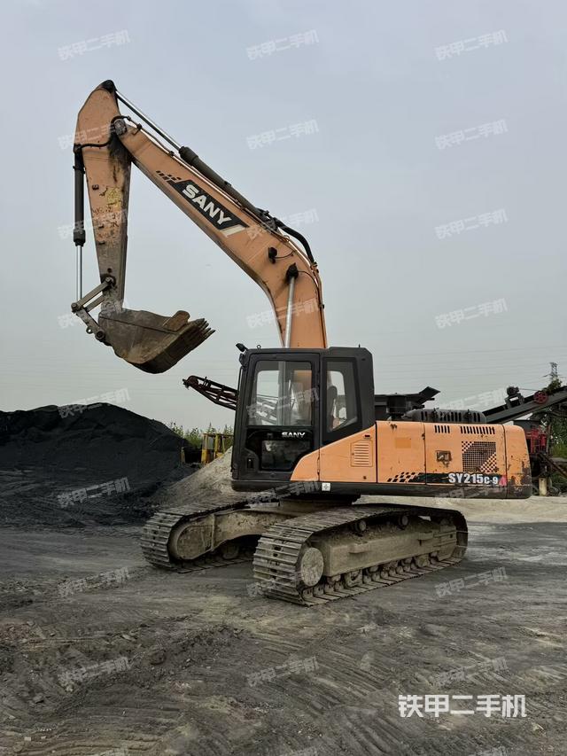 三一重工SY205C挖掘機(jī)