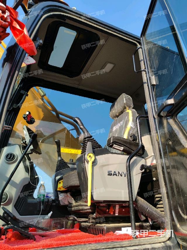 頂棚整體（駕駛室部分）