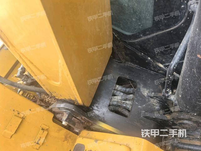 大臂根部 斜(工作和回转装置) 大臂根部 斜(工作和回转装置)