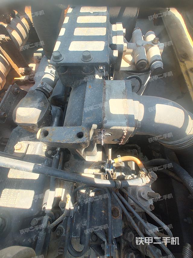 发动机整体俯视(整机外观) 发动机整体俯视(整机外观)