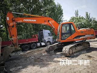 斗山DH220LC-7挖掘機實拍圖片