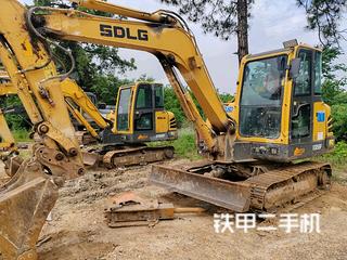 山东临工E655F挖掘机实拍图片